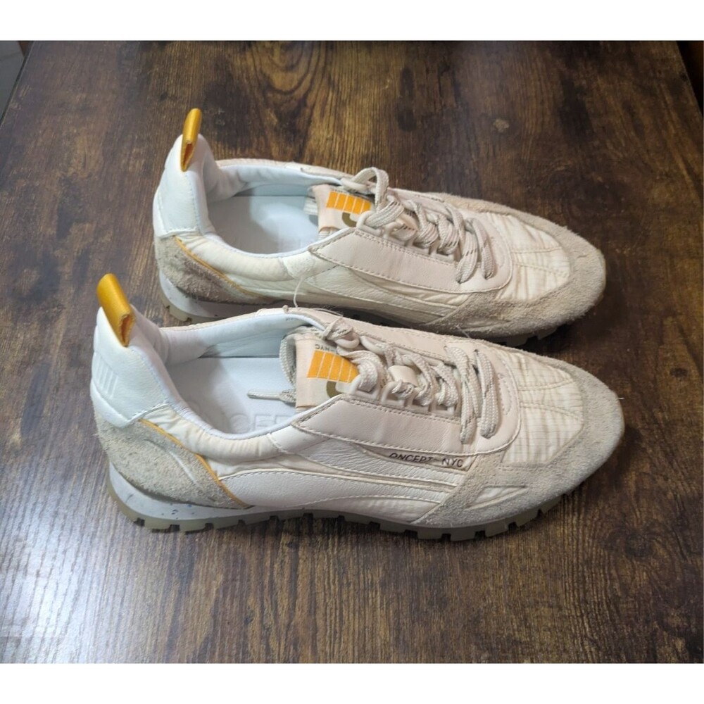 Oncept Toronto #035 Womens Size 8 Cream Suede Nylon Retro Sneakers
